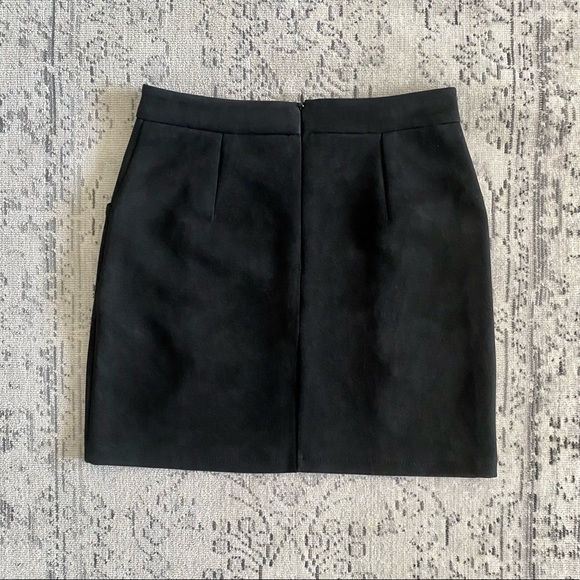 Size M Black Lace-Up Black Suede Bodycon Miniskirt - Picture 2 of 6